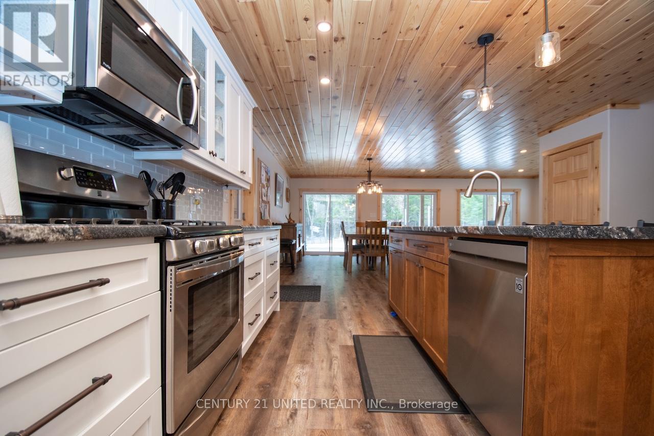 1525 South Baptiste Lake Road, Hastings Highlands (Herschel Ward), Ontario  K0L 1C0 - Photo 13 - X13019252