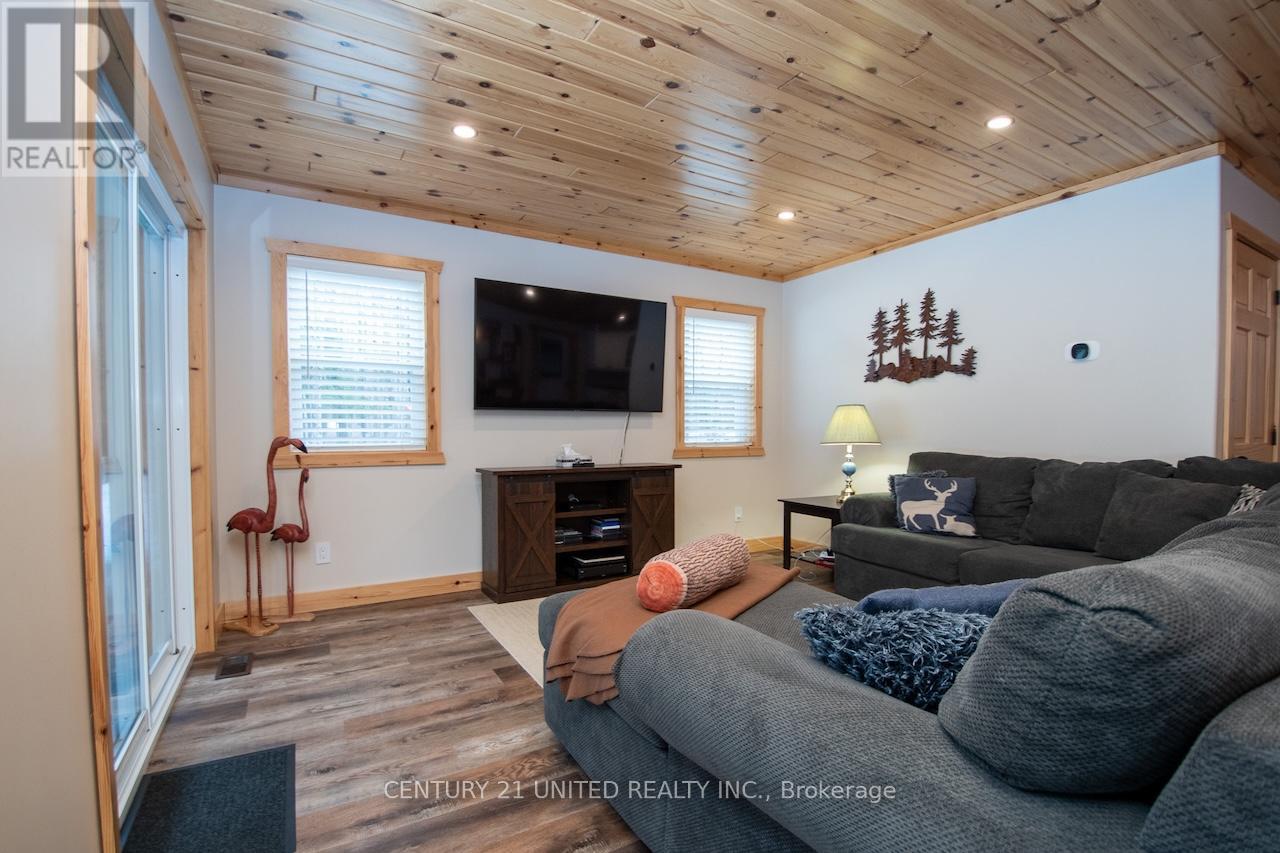 1525 South Baptiste Lake Road, Hastings Highlands (Herschel Ward), Ontario  K0L 1C0 - Photo 17 - X13019252