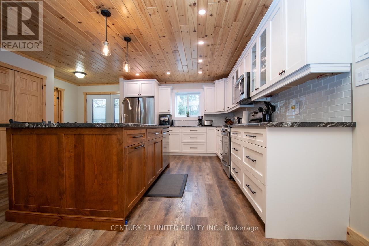 1525 South Baptiste Lake Road, Hastings Highlands (Herschel Ward), Ontario  K0L 1C0 - Photo 6 - X13019252