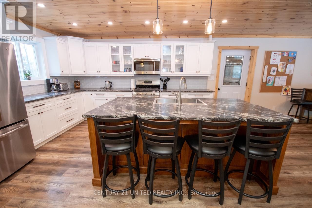 1525 South Baptiste Lake Road, Hastings Highlands (Herschel Ward), Ontario  K0L 1C0 - Photo 8 - X13019252