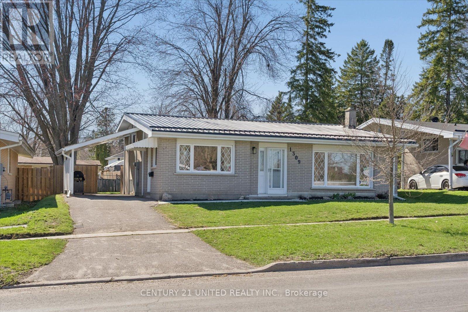 1309 ROYAL DRIVE, peterborough (northcrest ward 5), Ontario