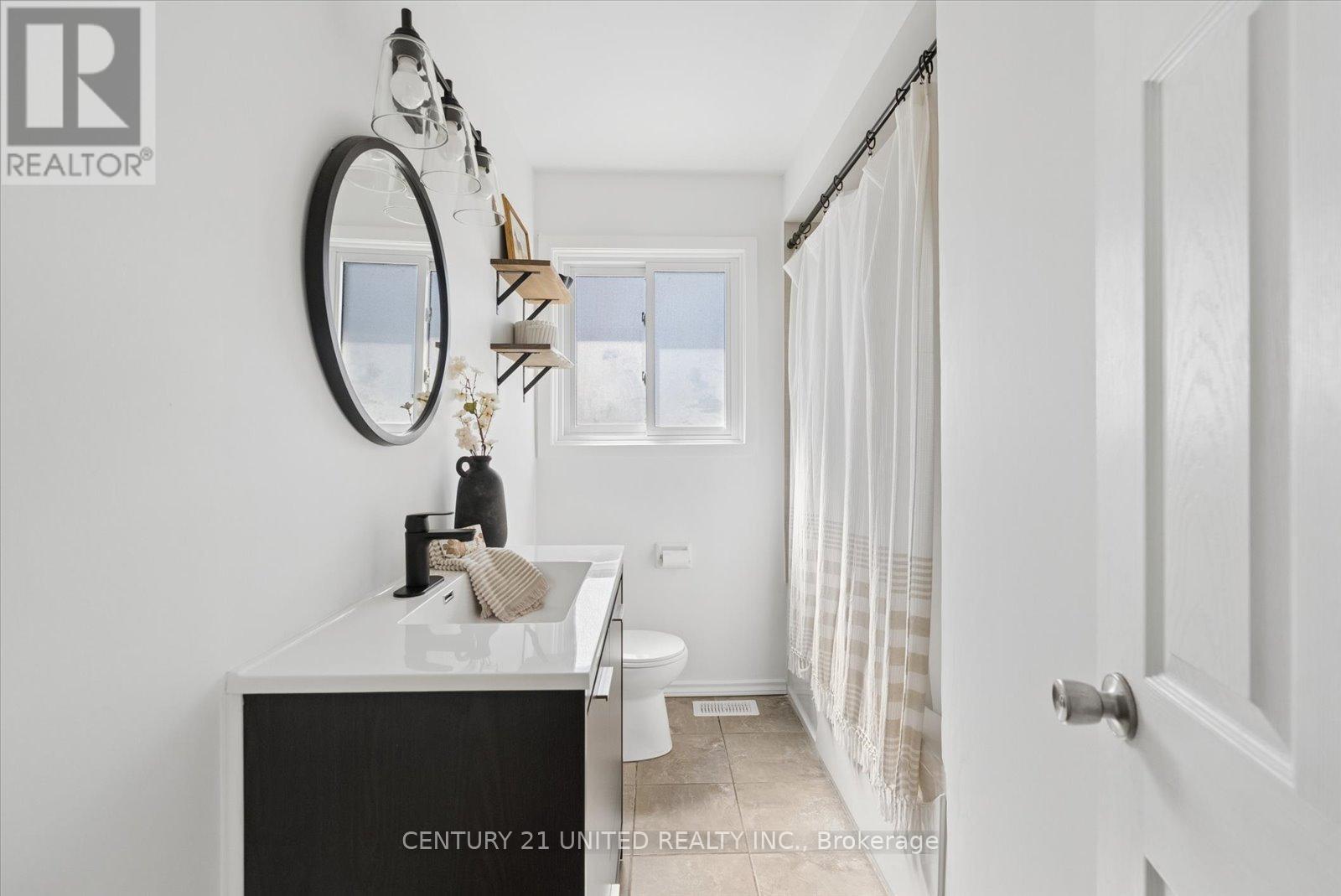 1309 Royal Drive, Peterborough (Northcrest Ward 5), Ontario  K9H 6R6 - Photo 19 - X13019466