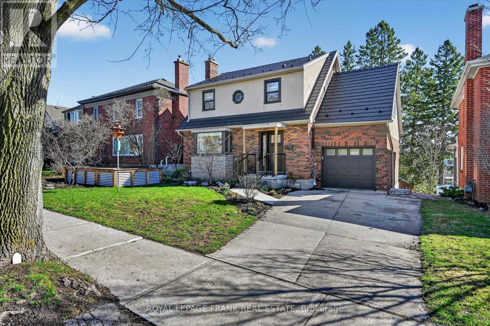 452 Gordon Avenue, Peterborough (Town Ward 3), Ontario  K9J 6G5 - Photo 3 - X13019524