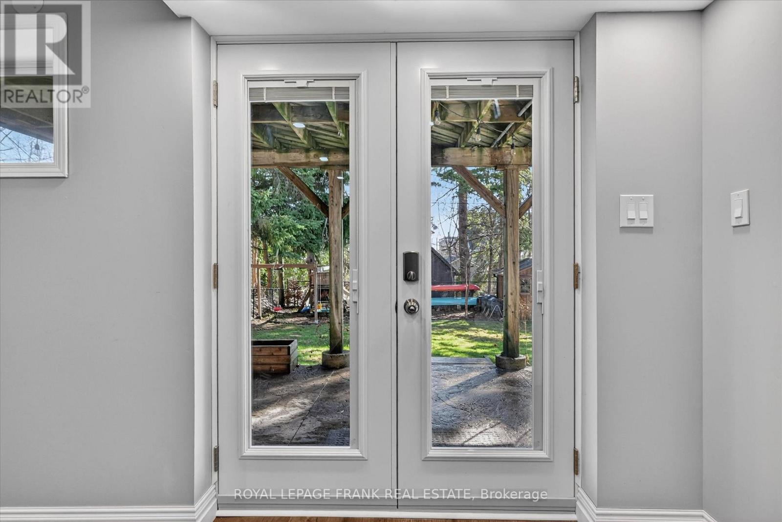 452 Gordon Avenue, Peterborough (Town Ward 3), Ontario  K9J 6G5 - Photo 39 - X13019524