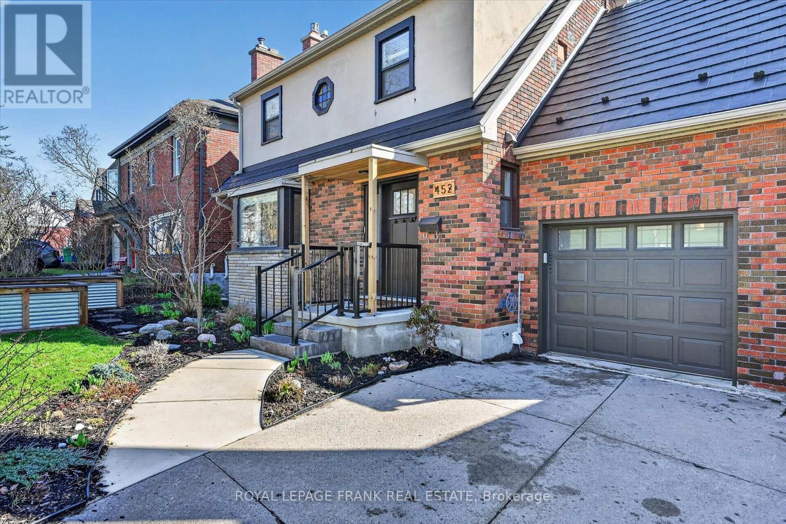 452 Gordon Avenue, Peterborough (Town Ward 3), Ontario  K9J 6G5 - Photo 4 - X13019524