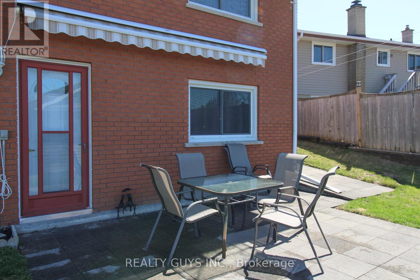 615 Saugeen Crescent, Peterborough (Ashburnham Ward 4), Ontario  K9J 1J9 - Photo 7 - X13019578