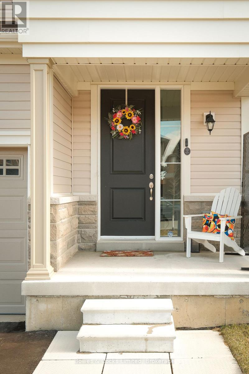 203 O'neil Street, Peterborough (Monaghan Ward 2), Ontario  K9K 0H5 - Photo 2 - X13019748