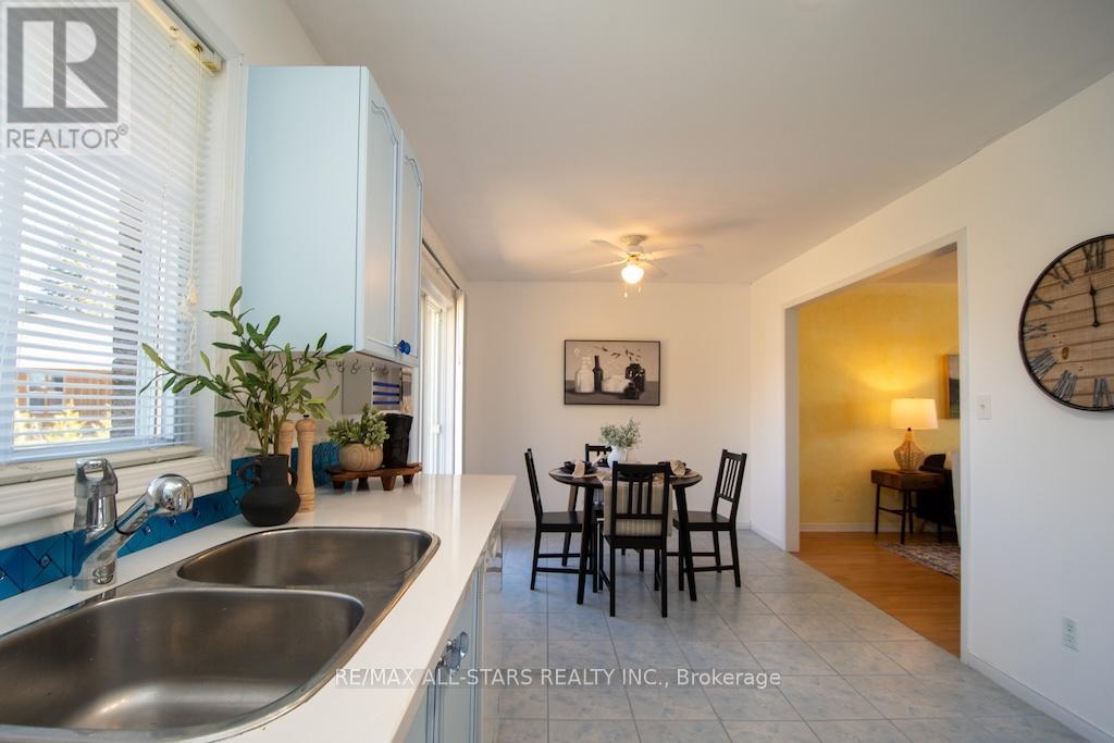 10 O'connell Court, Kawartha Lakes (Lindsay), Ontario  K9V 5Y1 - Photo 12 - X13019892