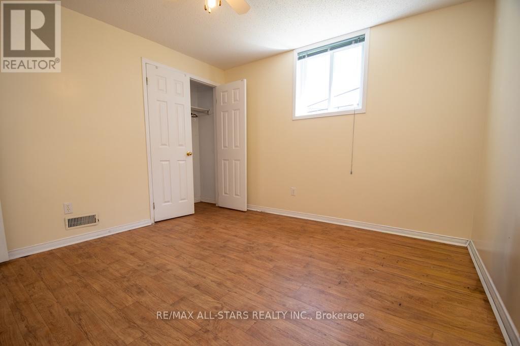 10 O'connell Court, Kawartha Lakes (Lindsay), Ontario  K9V 5Y1 - Photo 34 - X13019892