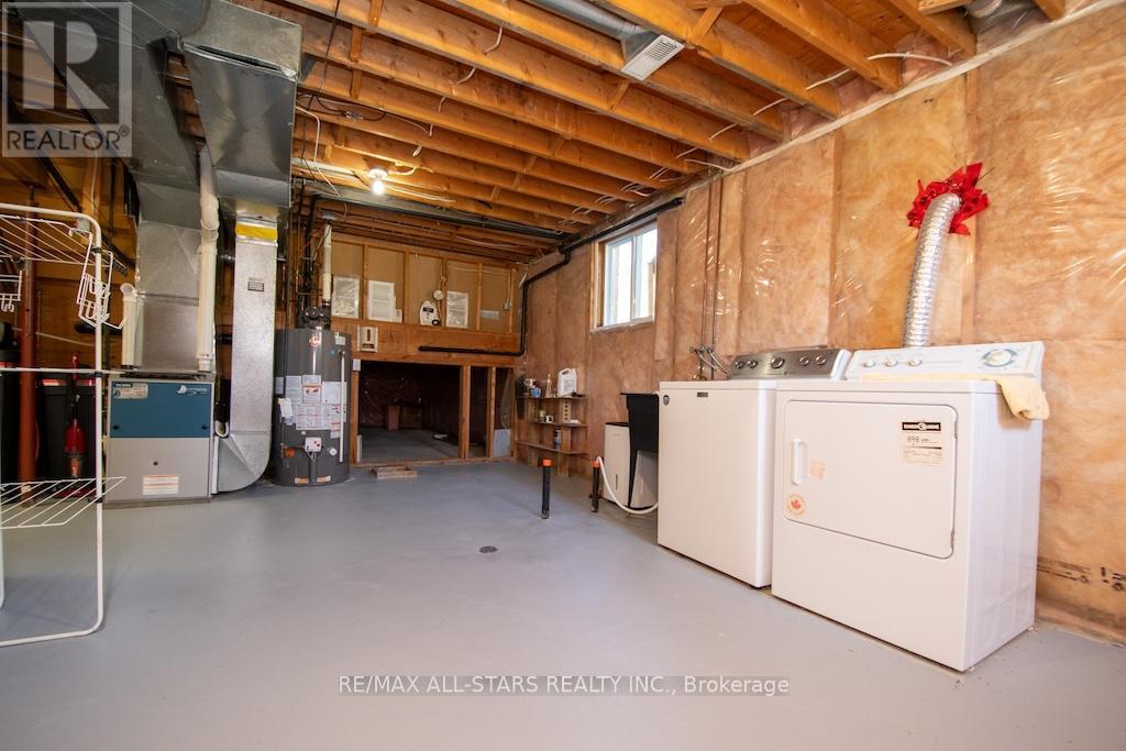 10 O'connell Court, Kawartha Lakes (Lindsay), Ontario  K9V 5Y1 - Photo 36 - X13019892