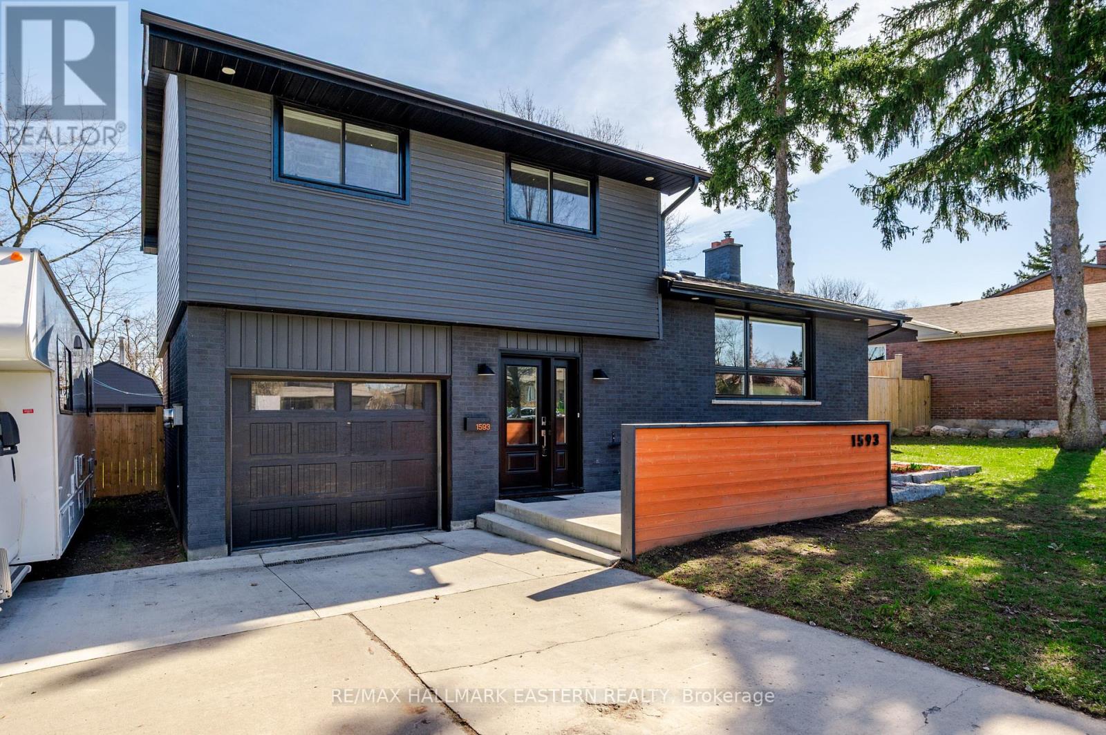 1593 Westbrook Drive, Peterborough (Monaghan Ward 2), Ontario  K9J 6R6 - Photo 2 - X13020488