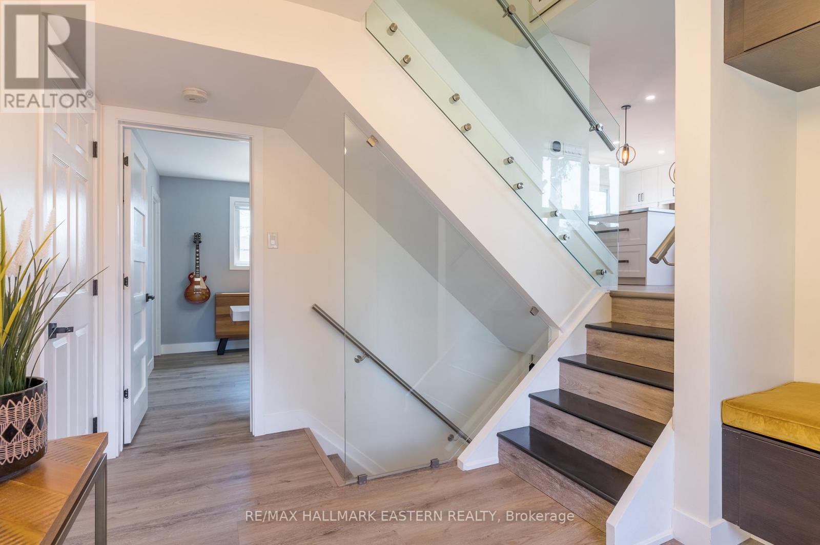 1593 Westbrook Drive, Peterborough (Monaghan Ward 2), Ontario  K9J 6R6 - Photo 5 - X13020488