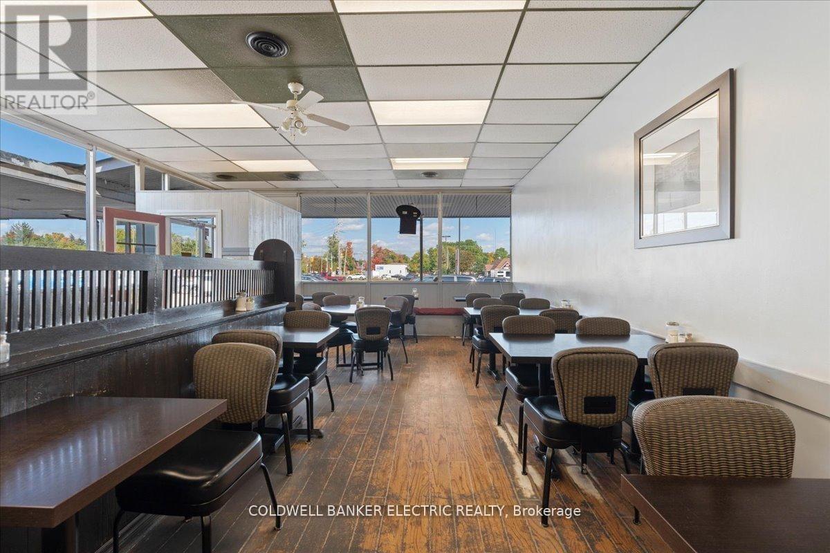 Unit #10 - 833 Chemong Road, Peterborough (Northcrest Ward 5), Ontario  K9H 5Z5 - Photo 2 - X13021600