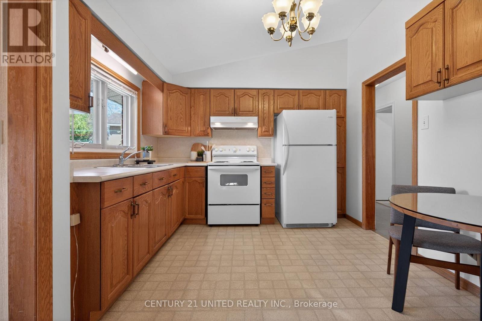 1288 Algonquin Boulevard, Peterborough (Northcrest Ward 5), Ontario  K9H 6N5 - Photo 18 - X13021810