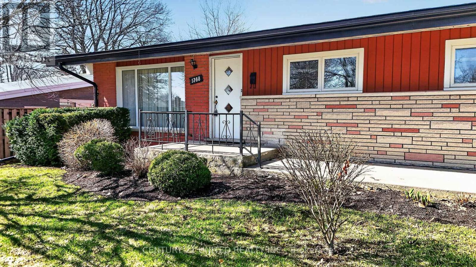 1288 Algonquin Boulevard, Peterborough (Northcrest Ward 5), Ontario  K9H 6N5 - Photo 5 - X13021810