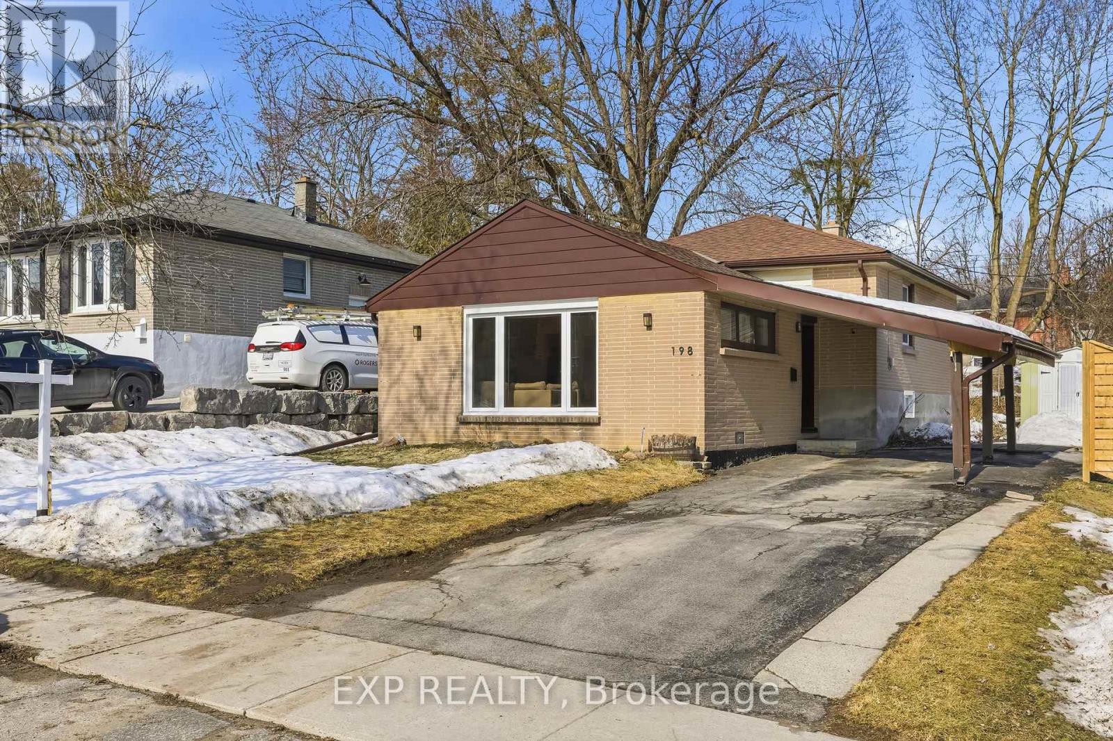 198 Shelbourne Street, Peterborough (Northcrest Ward 5), Ontario  K9H 5K4 - Photo 2 - X13022116