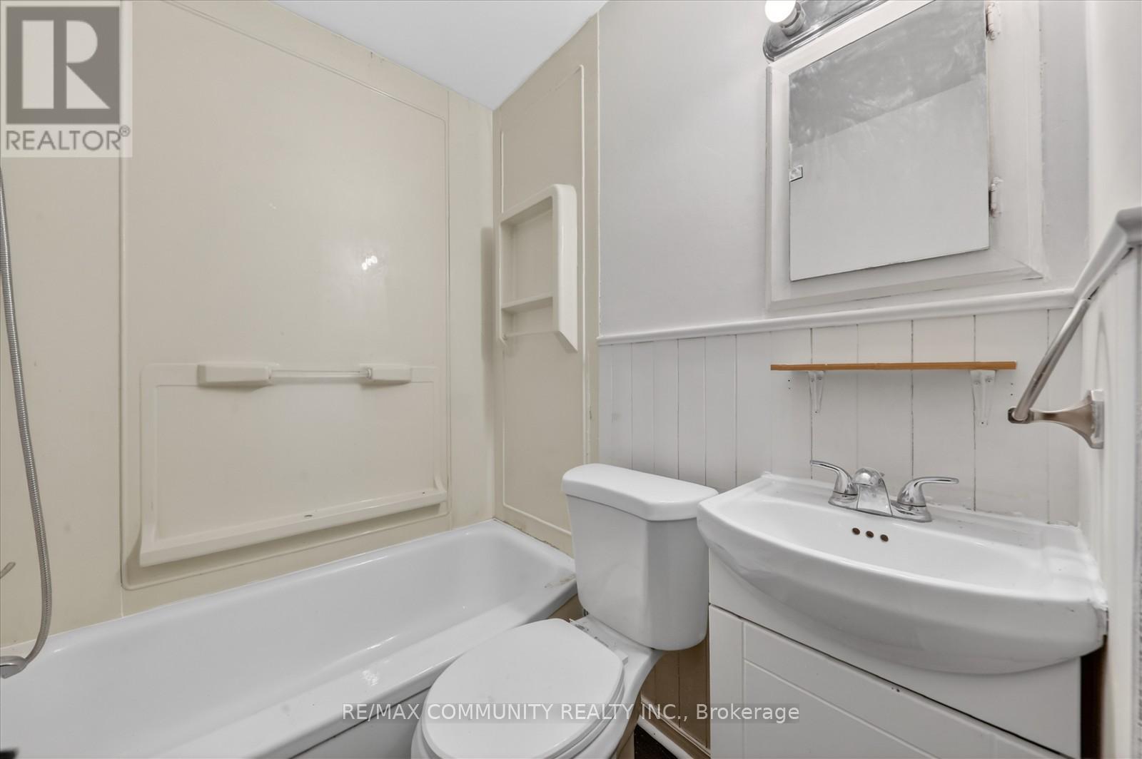 61 Adelaide Street S, Kawartha Lakes (Lindsay), Ontario  K9V 3J6 - Photo 12 - X13022590