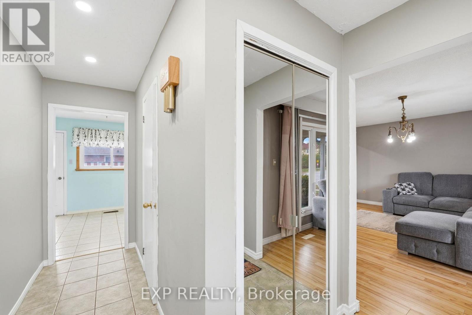 1 Nordale Court, Kawartha Lakes (Lindsay), Ontario  K9V 4V4 - Photo 6 - X13022748