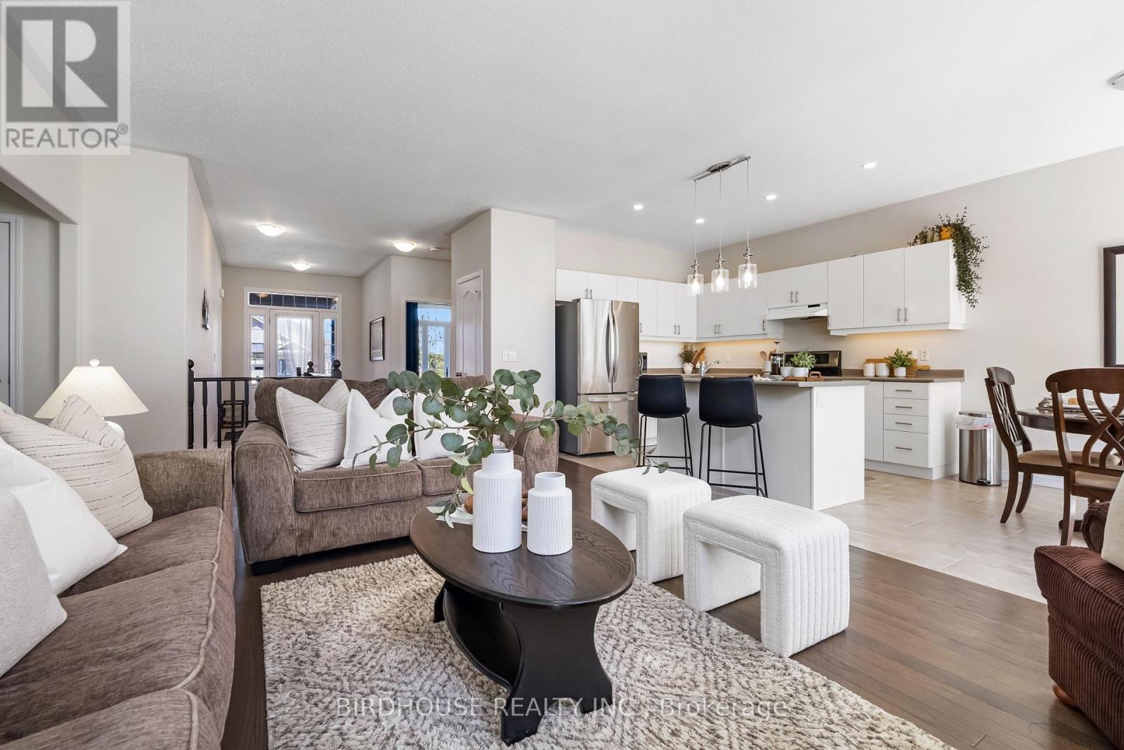 107 Alcorn Drive, Kawartha Lakes (Lindsay), Ontario  K9V 0M8 - Photo 5 - X13024568