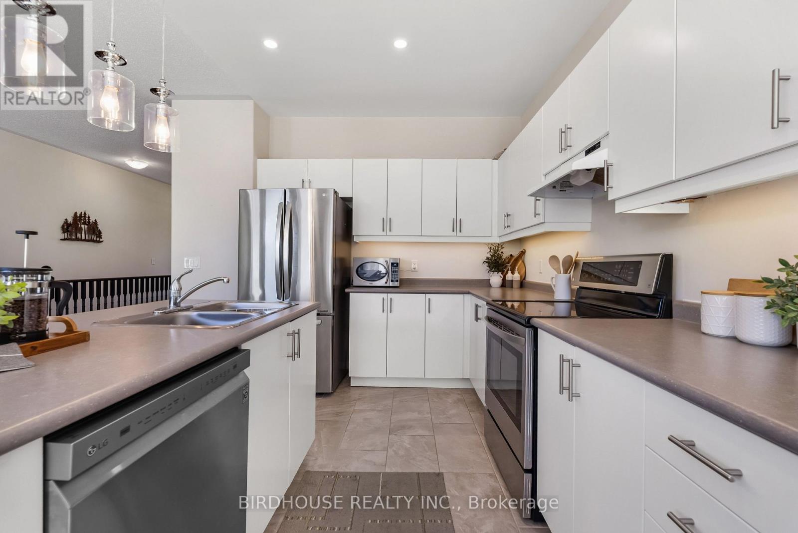 107 Alcorn Drive, Kawartha Lakes (Lindsay), Ontario  K9V 0M8 - Photo 9 - X13024568