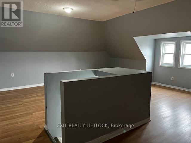 207 Stewart Street, Peterborough (Town Ward 3), Ontario  K9J 3M6 - Photo 15 - X13025322