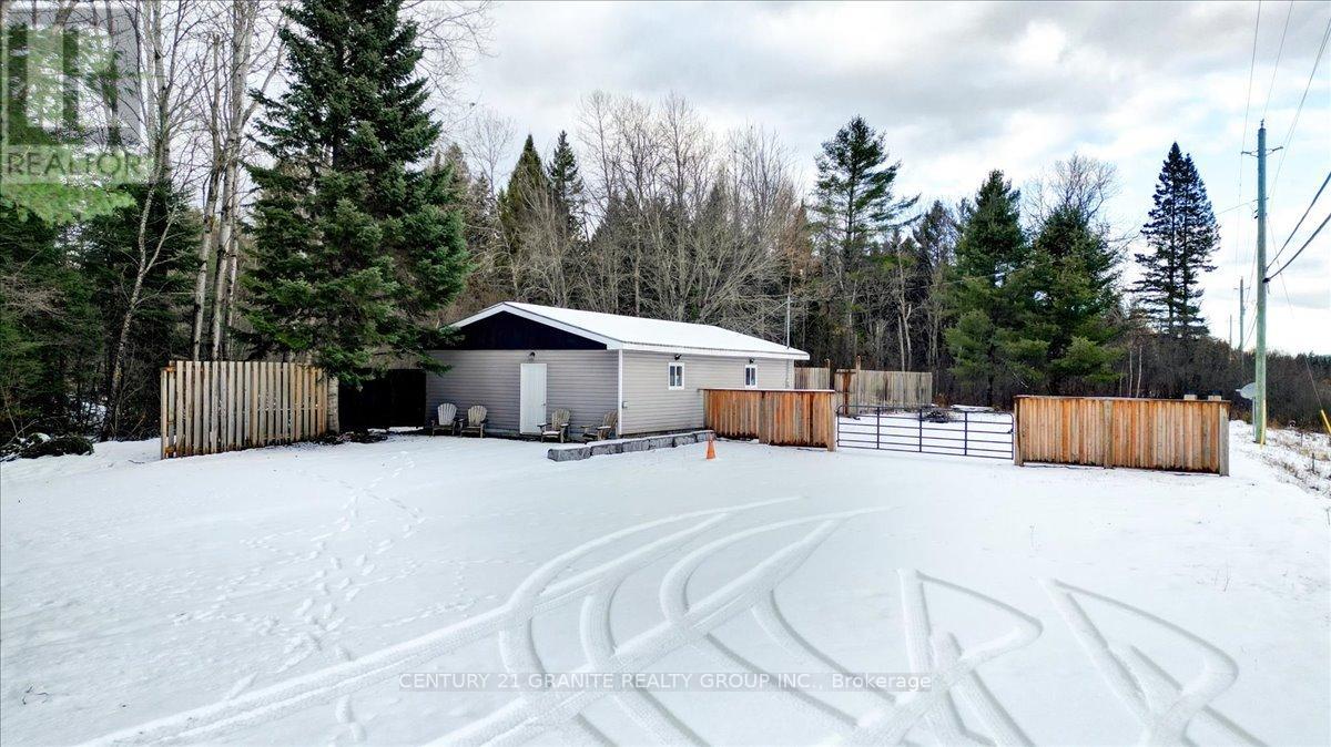 1725 LOOP ROAD, highlands east (monmouth), Ontario