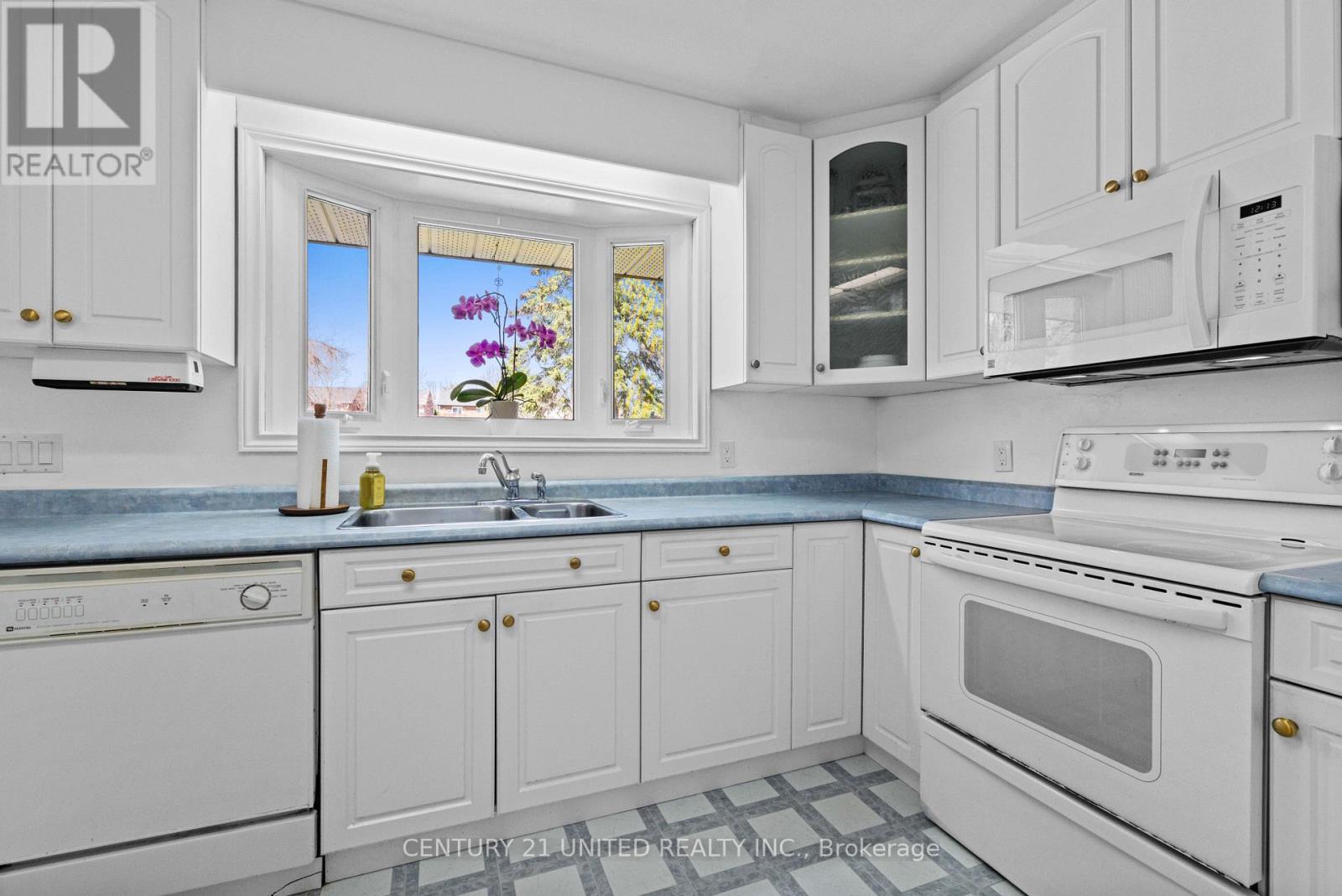 805 Highland Court, Peterborough (Northcrest Ward 5), Ontario  K9H 5K1 - Photo 13 - X13026006