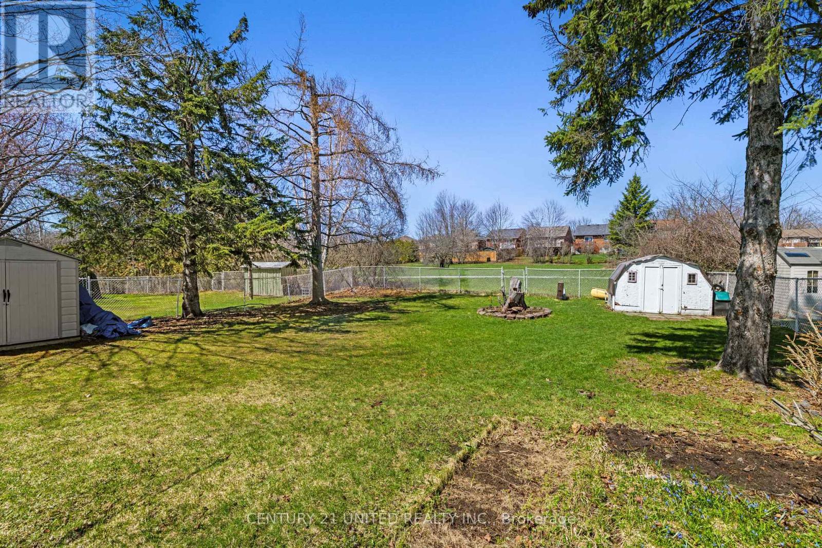 805 Highland Court, Peterborough (Northcrest Ward 5), Ontario  K9H 5K1 - Photo 4 - X13026006