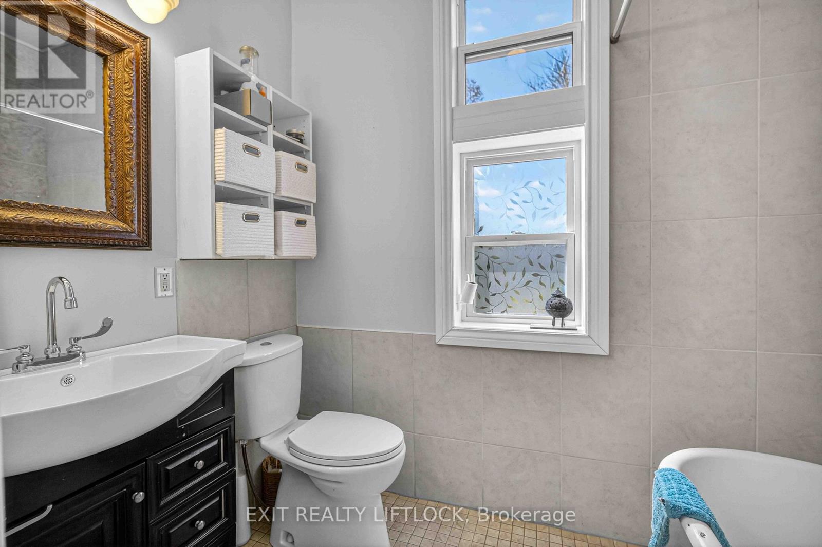 128 Sutherland Place, Peterborough (Ashburnham Ward 4), Ontario  K9H 1J1 - Photo 17 - X13027060