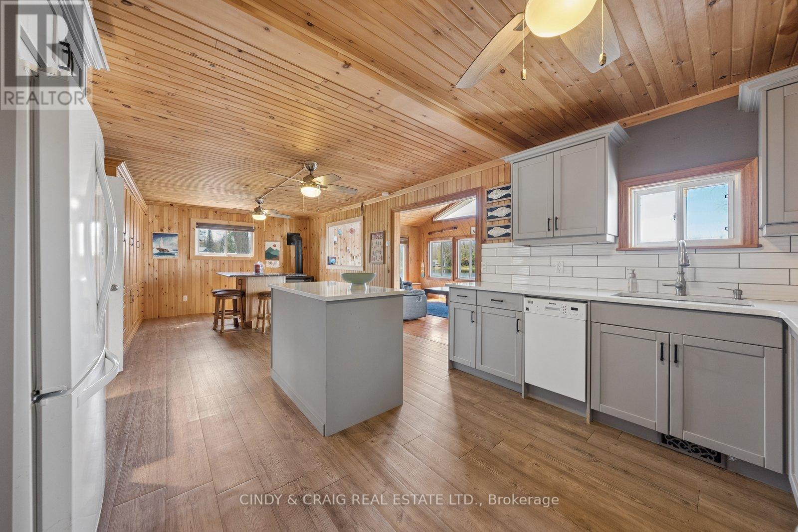 213 Rollies Point Road, Selwyn, Ontario  K0L 1R0 - Photo 8 - X13027092