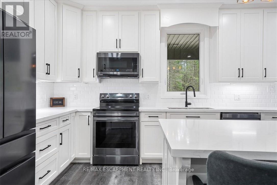 12407 County Road 503, Highlands East (Monmouth), Ontario  K0L 2Y0 - Photo 15 - X13027124