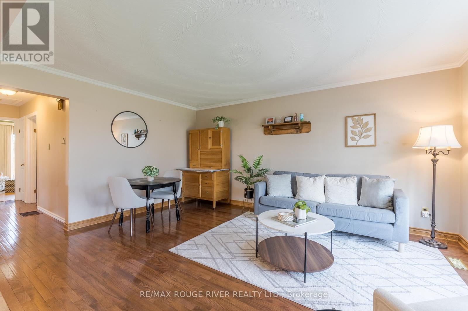 712 Otonabee Drive, Peterborough (Ashburnham Ward 4), Ontario  K9J 7P9 - Photo 11 - X13028348