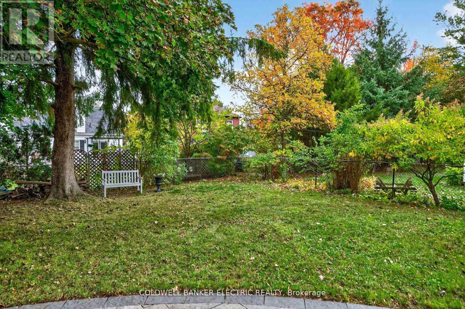 230 Geraldine Avenue, Peterborough (Northcrest Ward 5), Ontario  K9H 4T9 - Photo 44 - X13029084