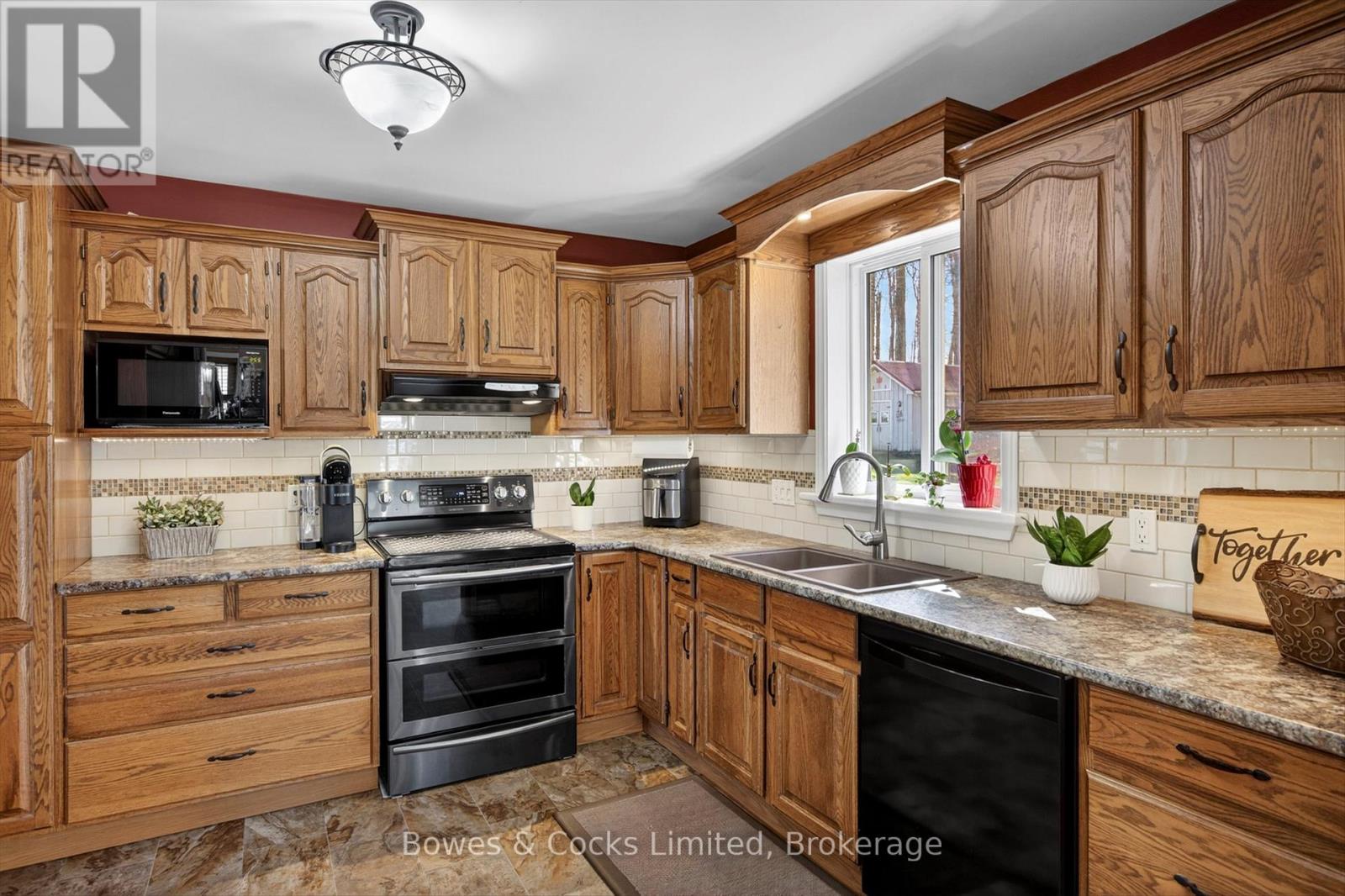 1011 Stewart Line, Cavan Monaghan (Cavan Twp), Ontario  L0A 1C0 - Photo 12 - X13029198