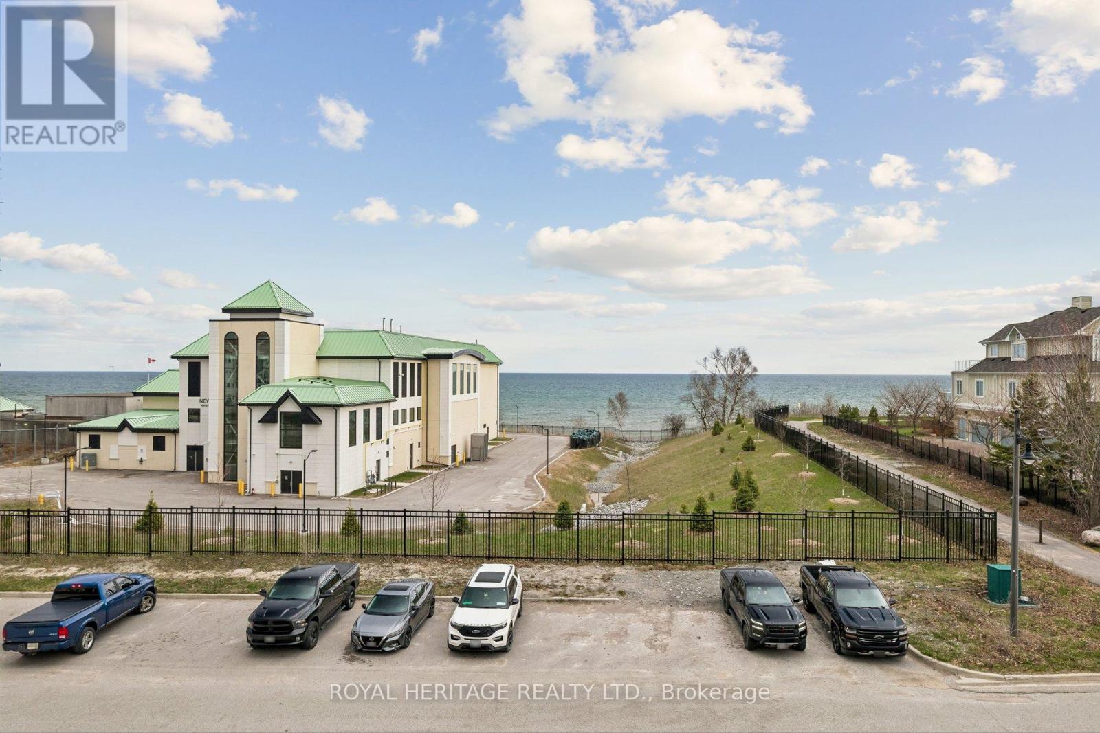 309 - 50 Lakebreeze Drive, Clarington (Newcastle), Ontario  L1B 0V9 - Photo 2 - E13030536