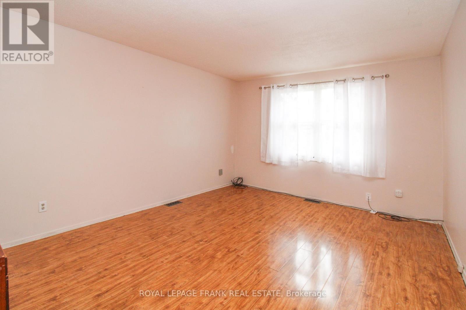 1006 Sydenham Road, Peterborough (Ashburnham Ward 4), Ontario  K9J 1K7 - Photo 12 - X13030360