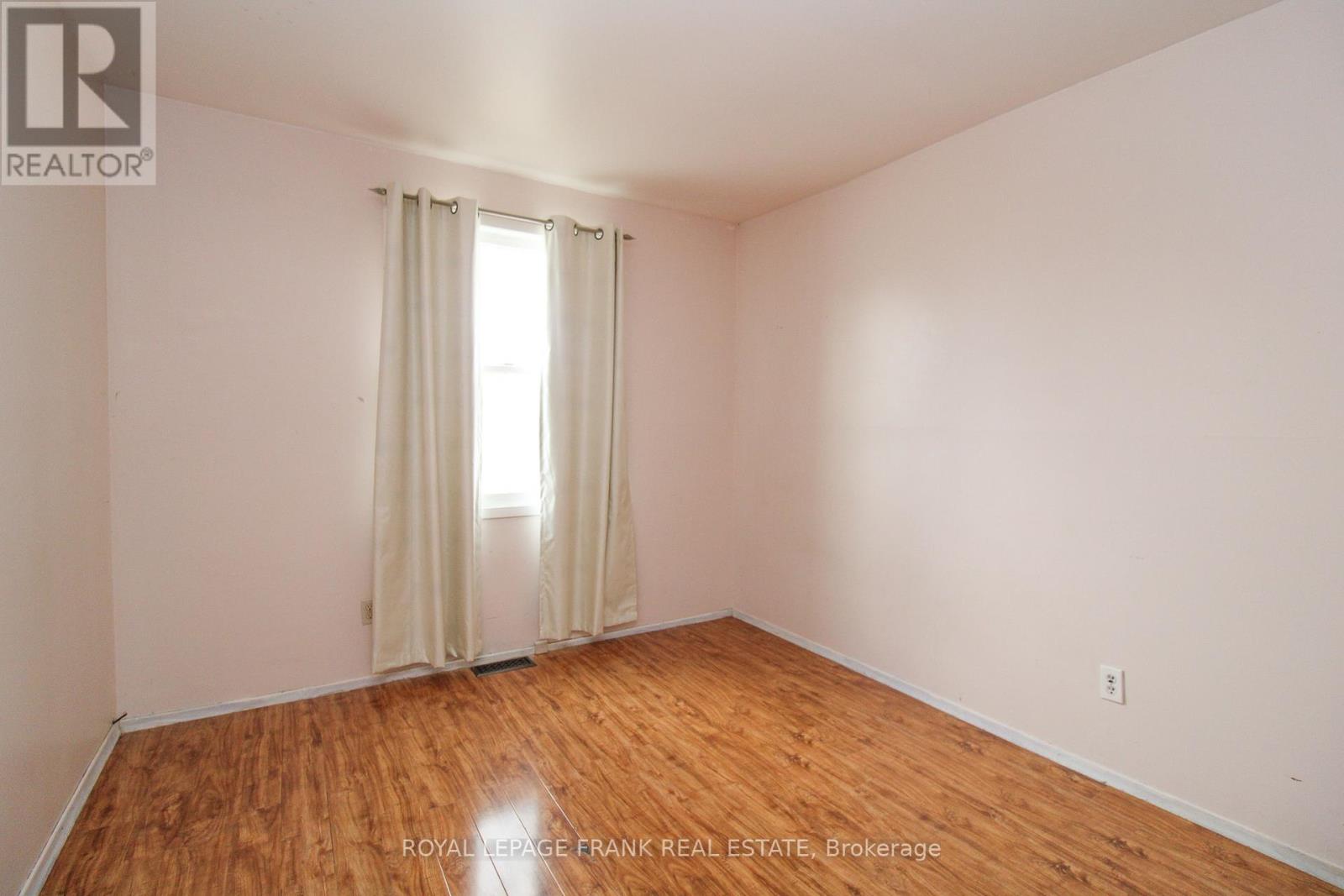 1006 Sydenham Road, Peterborough (Ashburnham Ward 4), Ontario  K9J 1K7 - Photo 14 - X13030360