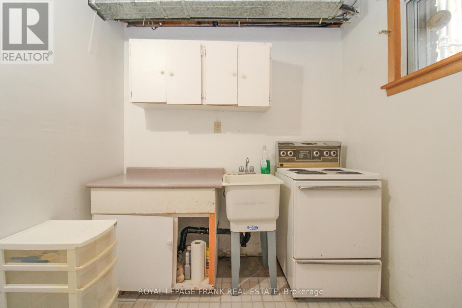 1006 Sydenham Road, Peterborough (Ashburnham Ward 4), Ontario  K9J 1K7 - Photo 26 - X13030360