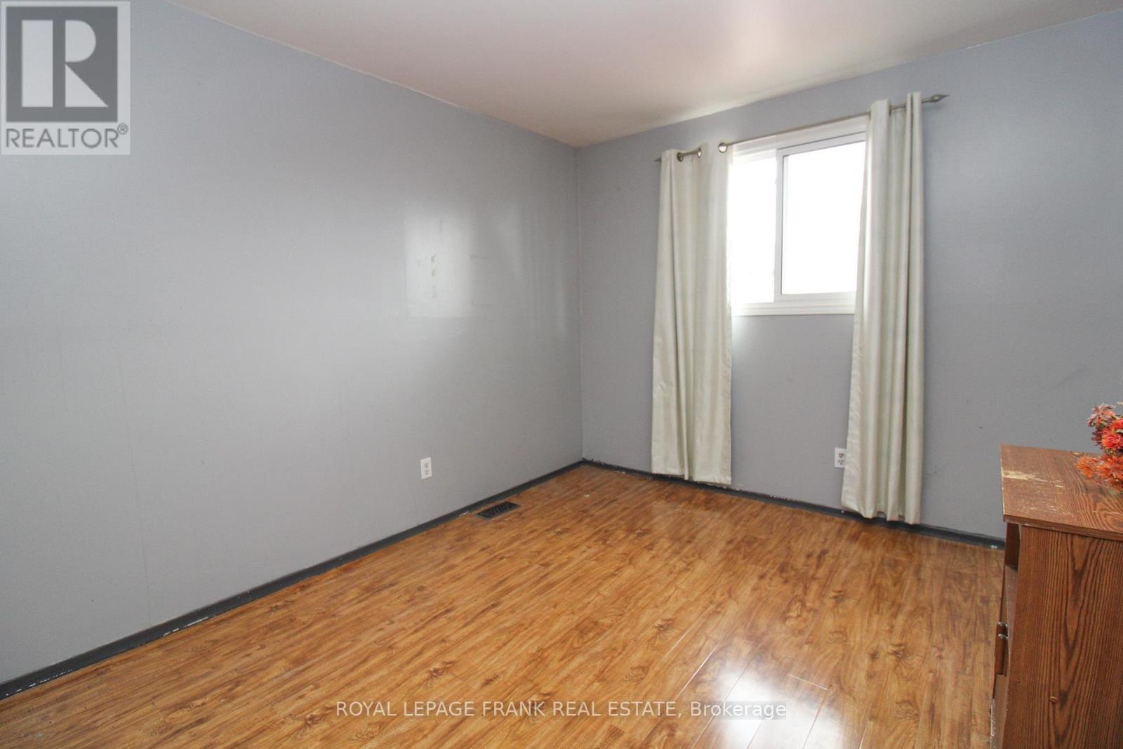 1006 Sydenham Road, Peterborough (Ashburnham Ward 4), Ontario  K9J 1K7 - Photo 27 - X13030360