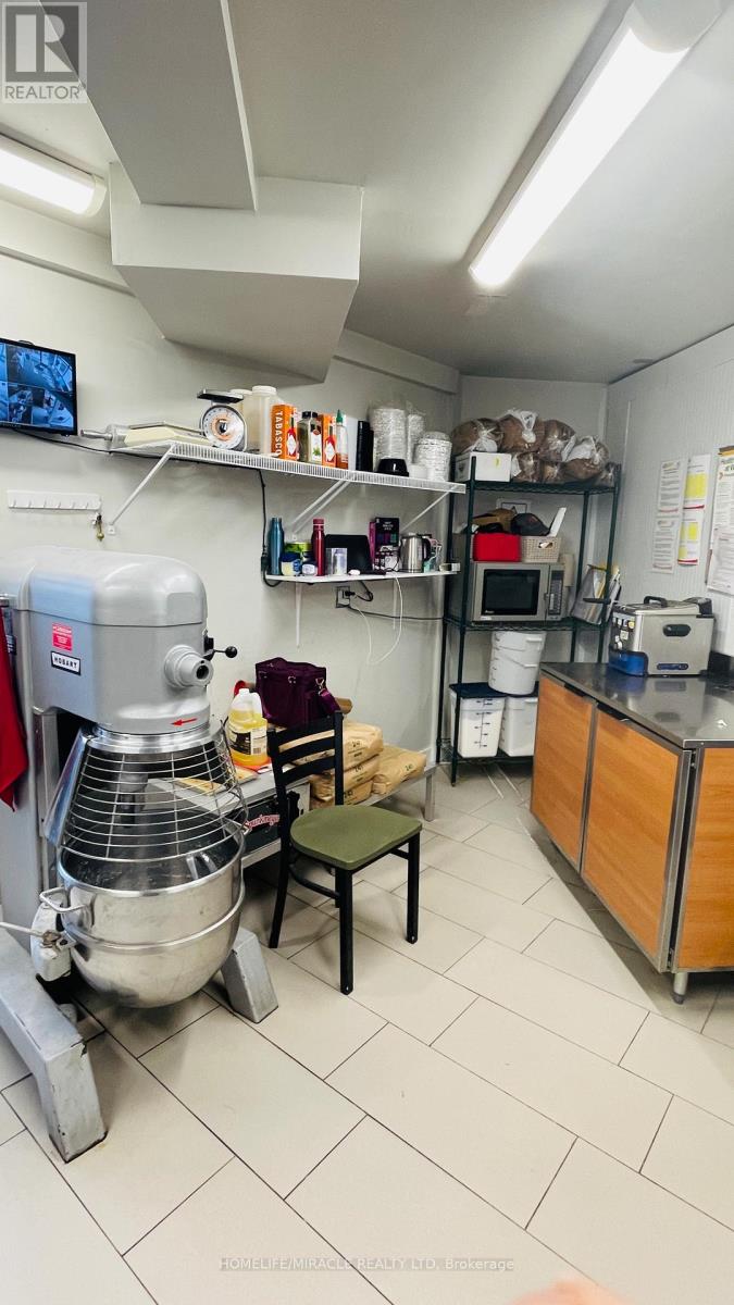 3 - 230-232 Kent Street W, Kawartha Lakes (Lindsay), Ontario  K9V 6A4 - Photo 4 - X13030348