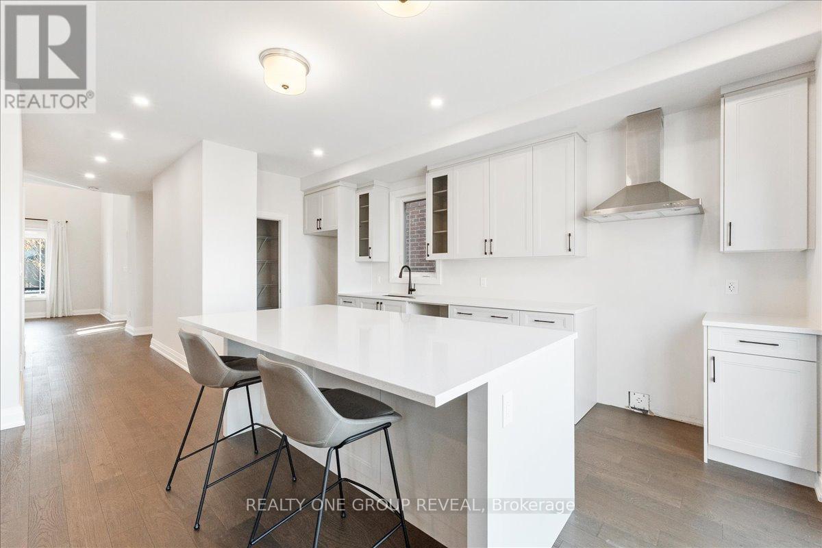 1054 Rippingale Trail, Peterborough (Northcrest Ward 5), Ontario  K9H 0J8 - Photo 11 - X13031096