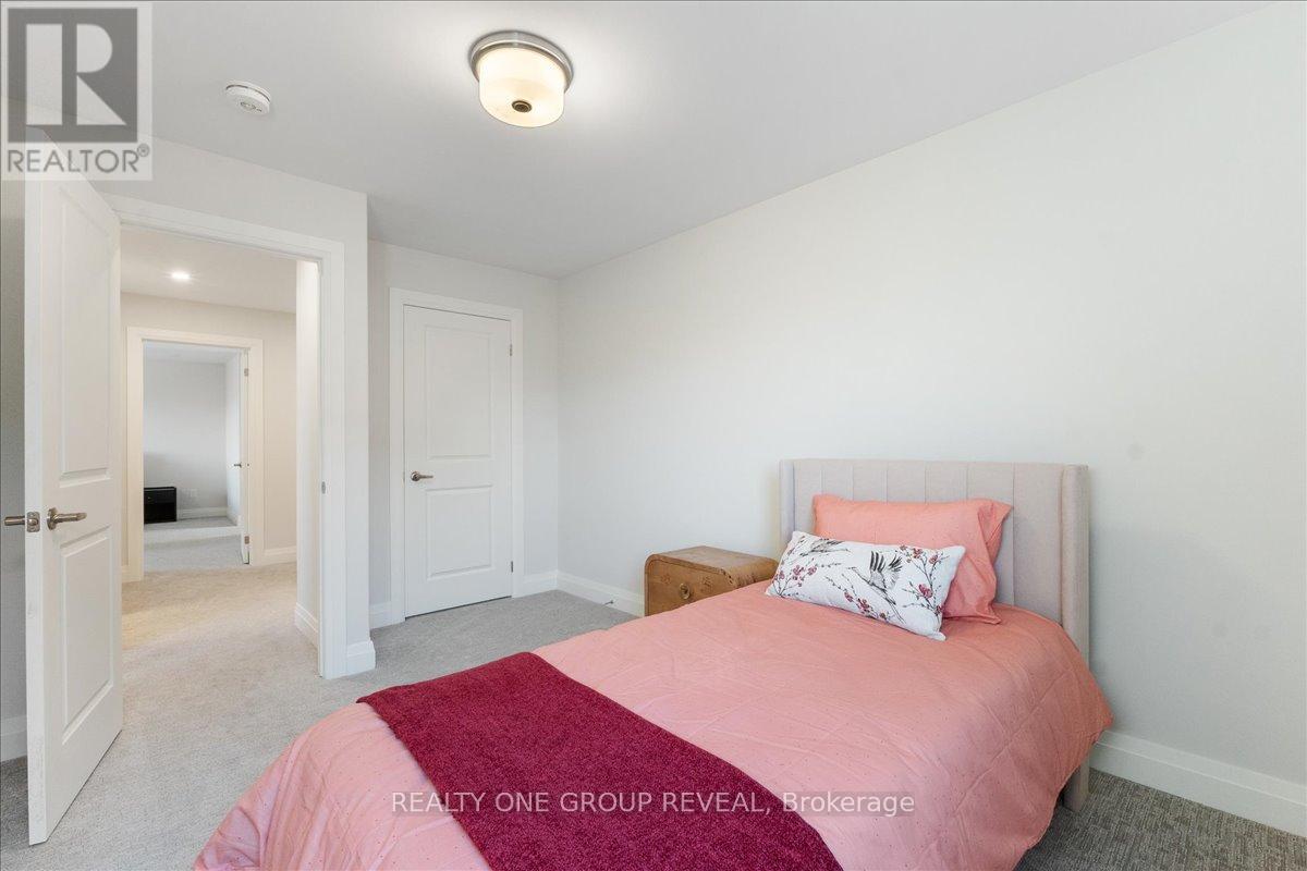 1054 Rippingale Trail, Peterborough (Northcrest Ward 5), Ontario  K9H 0J8 - Photo 27 - X13031096