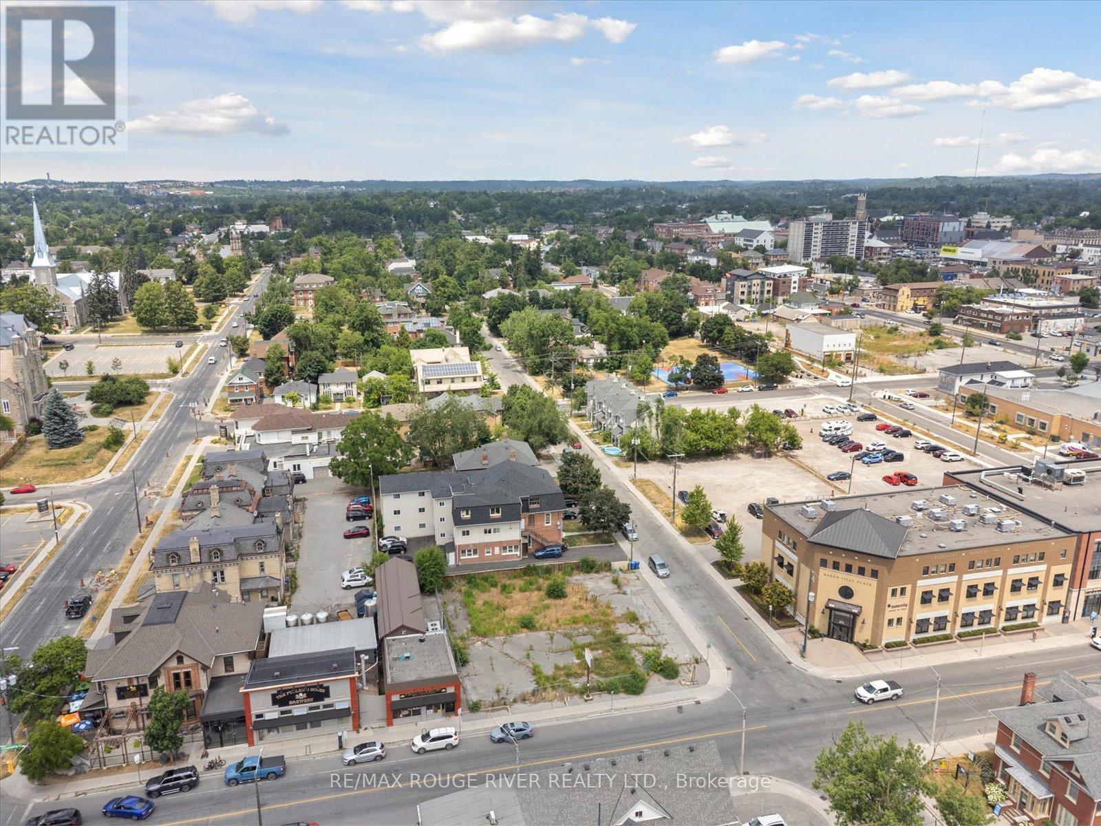 288 Charlotte Street, Peterborough (Town Ward 3), Ontario  K9J 2V5 - Photo 4 - X13031408