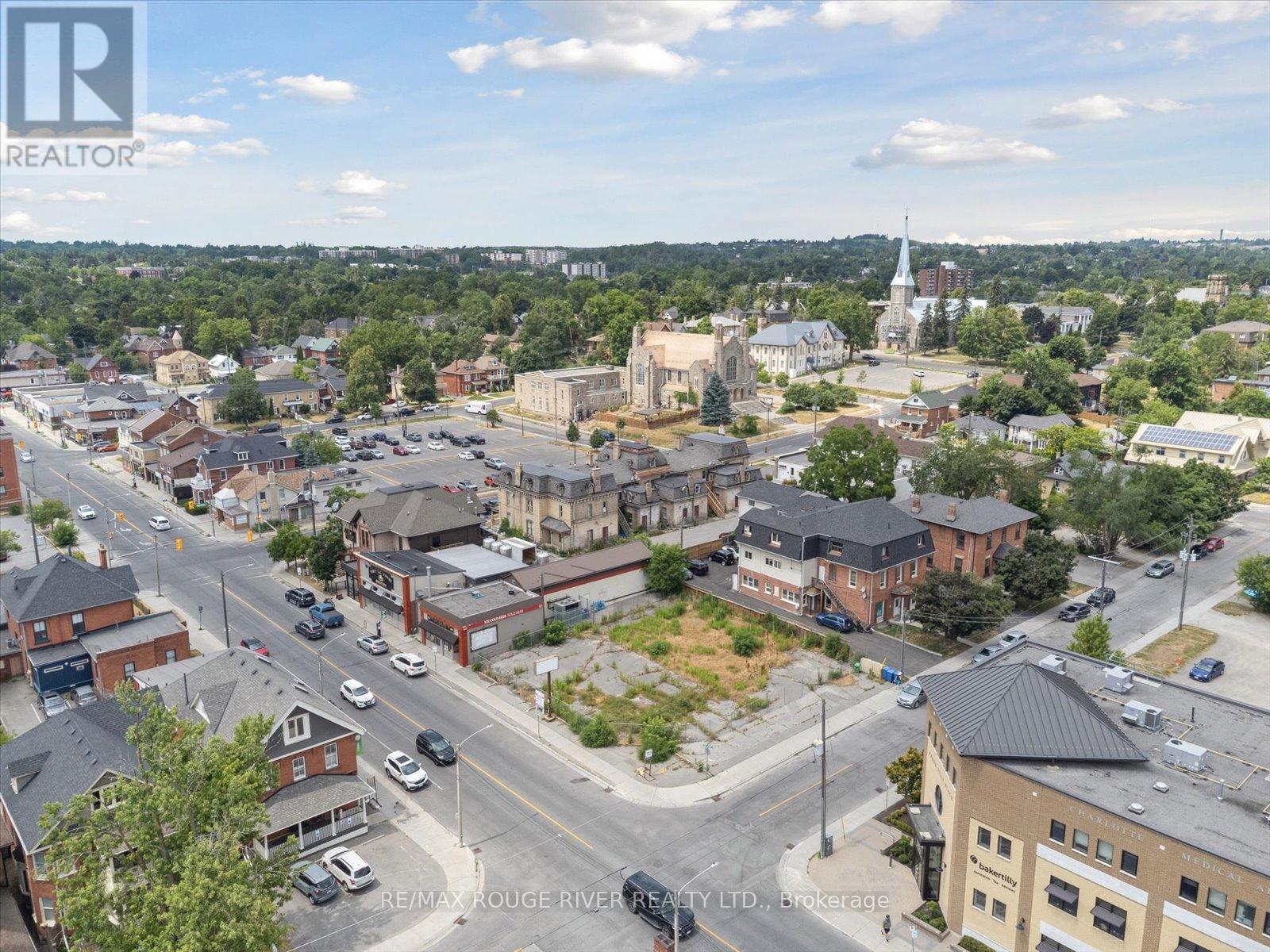 288 Charlotte Street, Peterborough (Town Ward 3), Ontario  K9J 2V5 - Photo 5 - X13031408