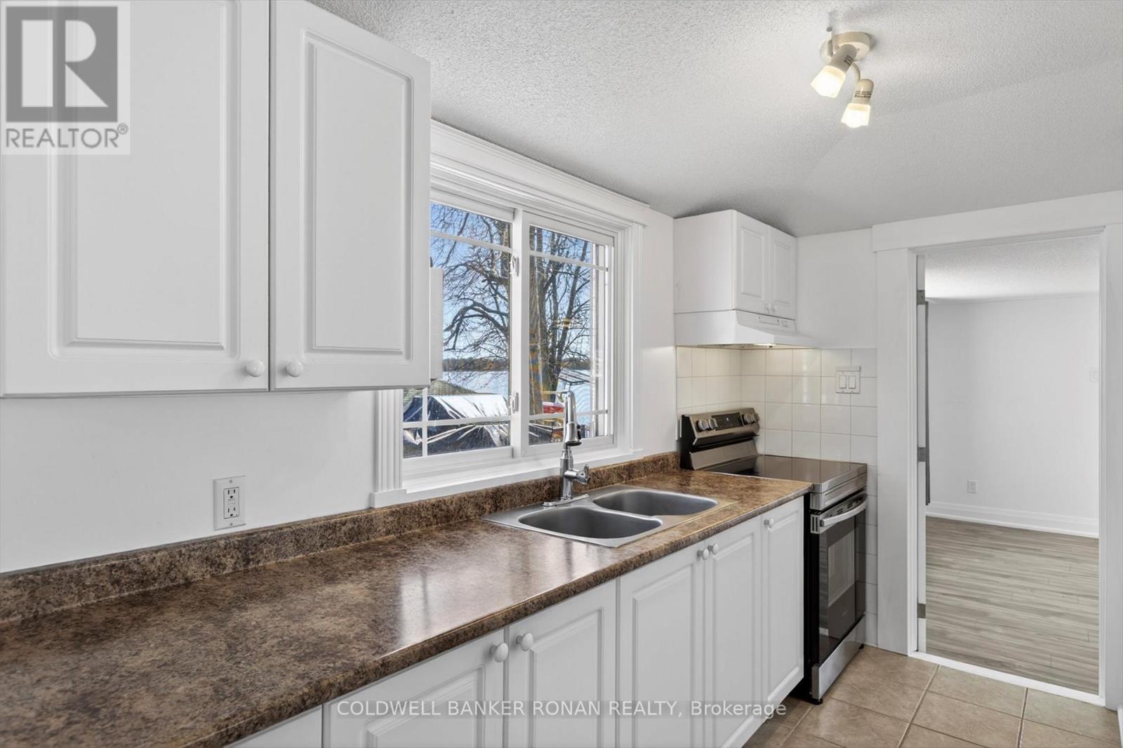 1853 Youngs Point Road, Selwyn, Ontario  K0L 2H0 - Photo 13 - X13032408