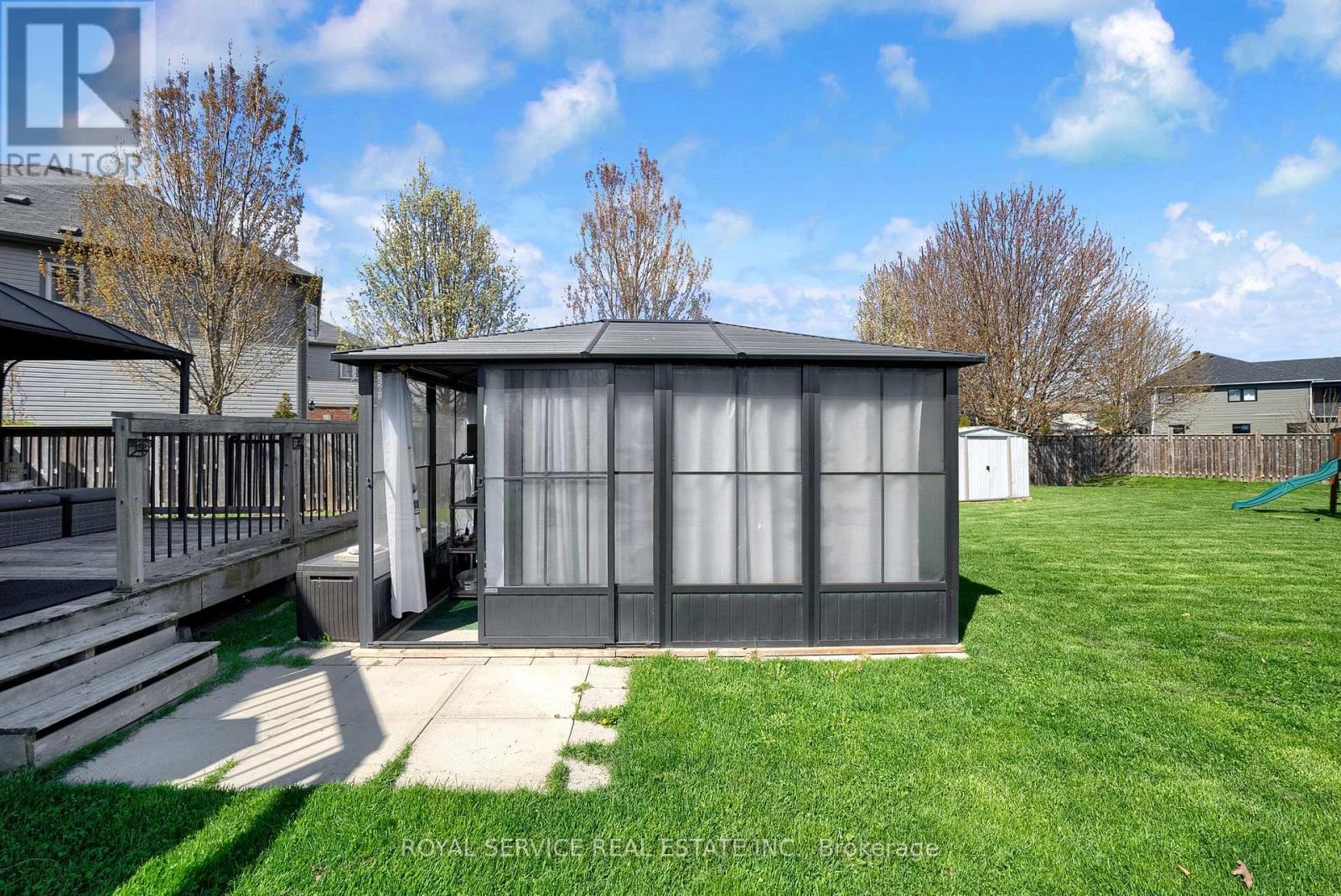 35 Alldread Crescent, Clarington (Newcastle), Ontario  L1B 0C2 - Photo 39 - E13033656