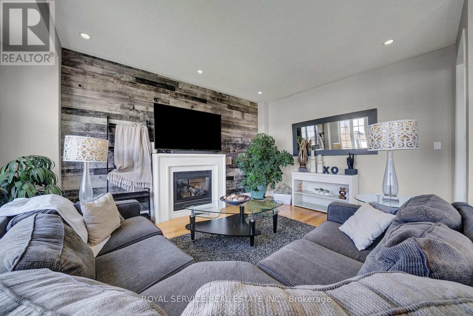 35 Alldread Crescent, Clarington (Newcastle), Ontario  L1B 0C2 - Photo 9 - E13033656