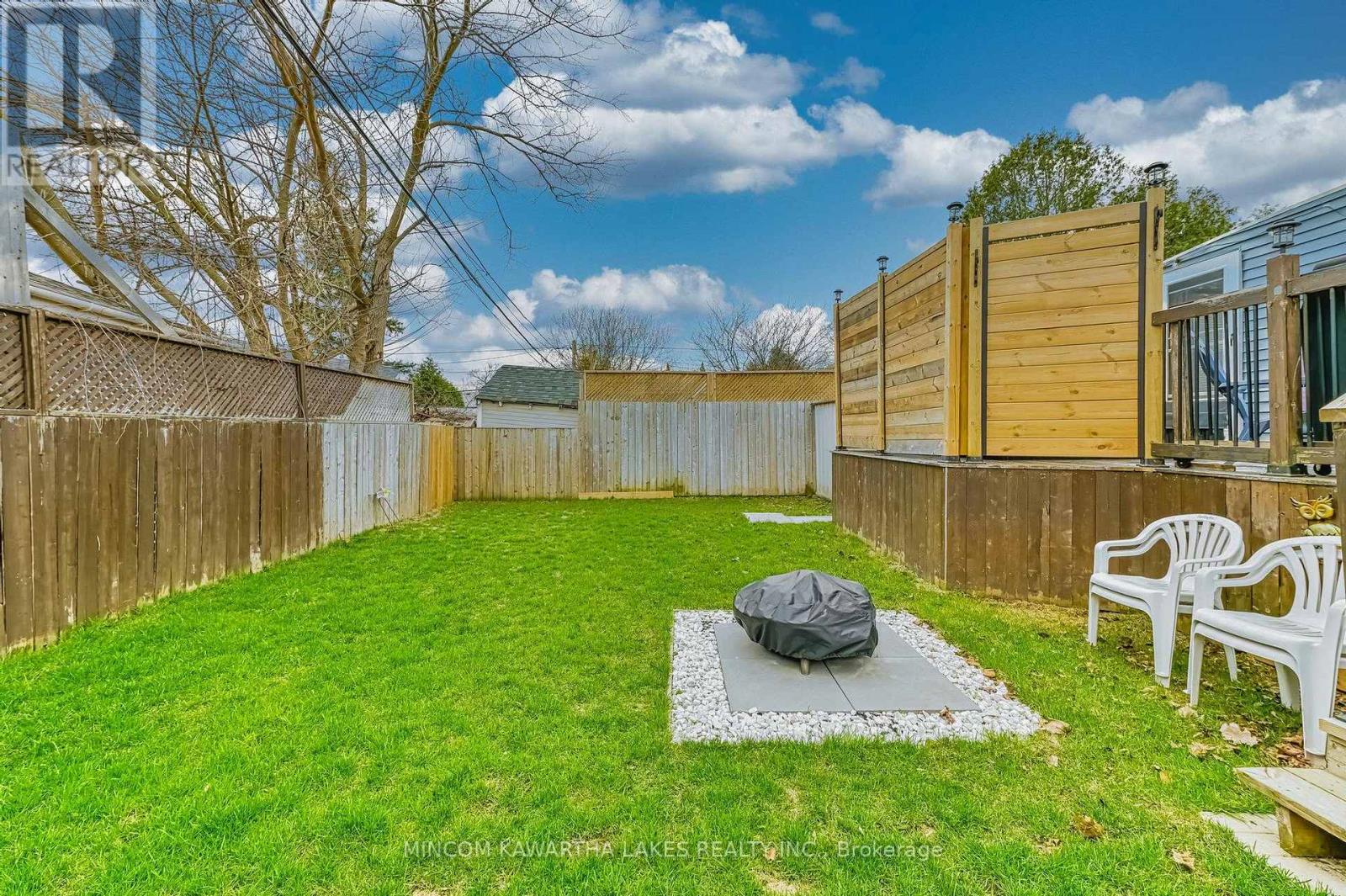 374 Grady Avenue, Peterborough (Otonabee Ward 1), Ontario  K9J 5S4 - Photo 35 - X13033680