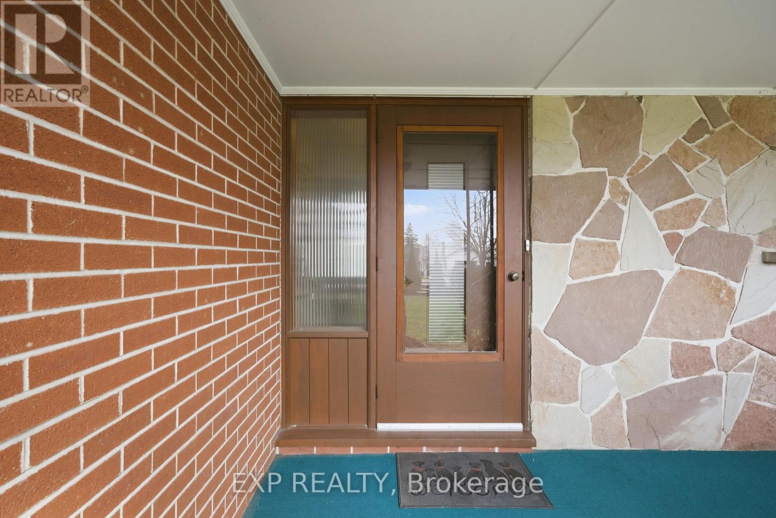 20 Roosevelt Street, Kawartha Lakes (Lindsay), Ontario  K9V 2X7 - Photo 3 - X13033682