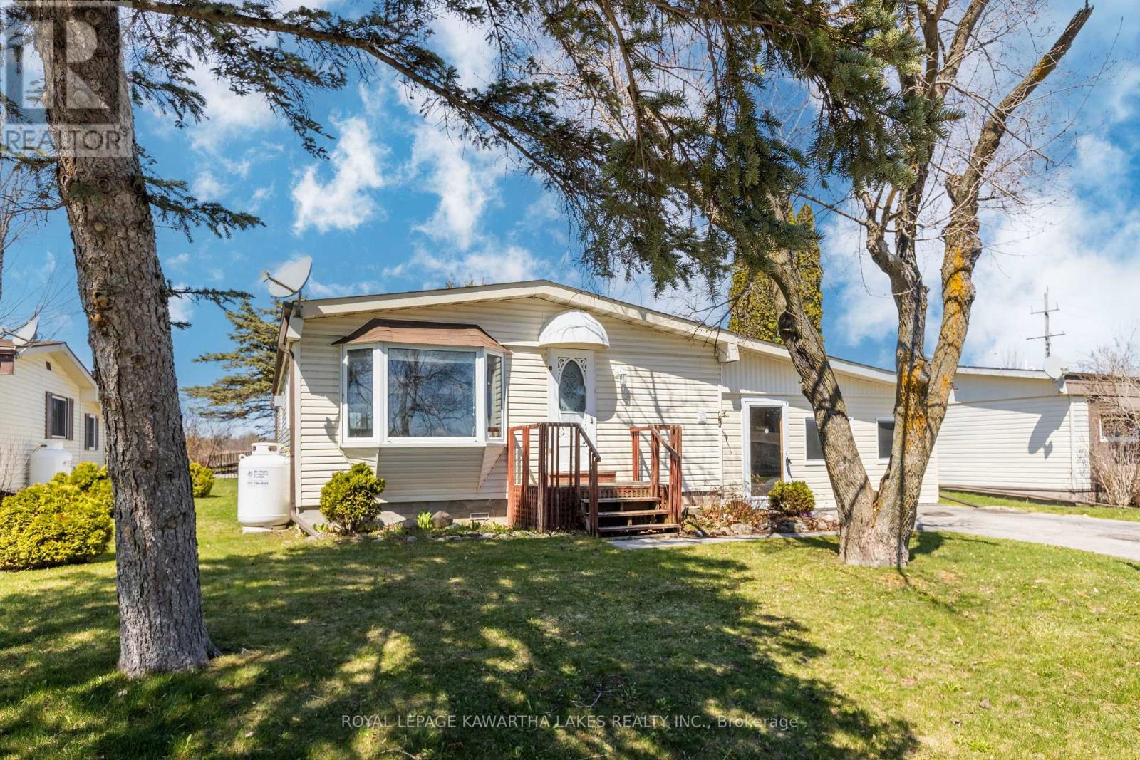 6 CIRCLE DRIVE, kawartha lakes (fenelon), Ontario